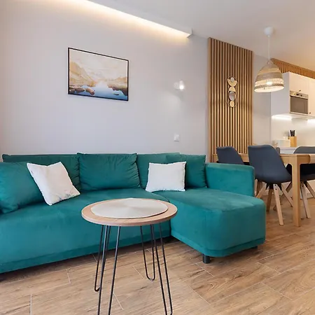 アパート Rentplanet - Kilinskiego シクラルスカ・ポレンバ